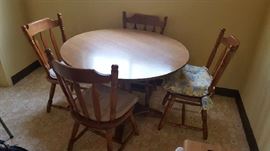 round kitchen table with chairs - $75