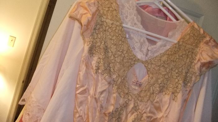 vintage nightgowns and lounge wear