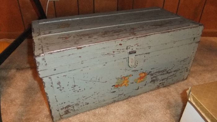 Original blue paint on the small trunk