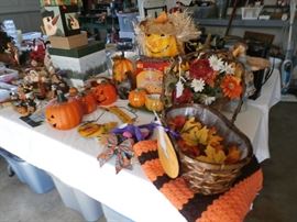 FALL AND HALLOWEEN DECOR