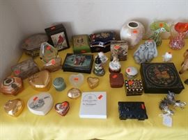 INTERESTING SMALL BOX COLLECTION