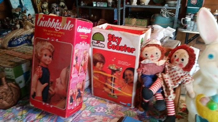 Raggedy Ann & Andy & vintage Gabbigale doll.