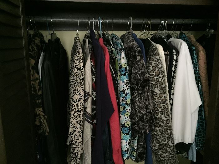 Clothes sizes M/L, XLG, Super nice, lots of dressy jackets.
