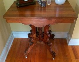 Antique Victorian Maple Occasional / Side Table on Casters 