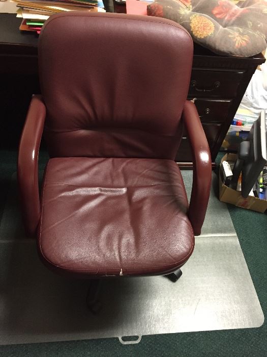 Office chair $25.00 **BUY IT NOW PAYPAL**LOT#809