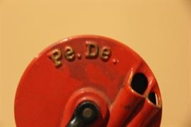 Great vintage cast iron PeDe Bean Frencher