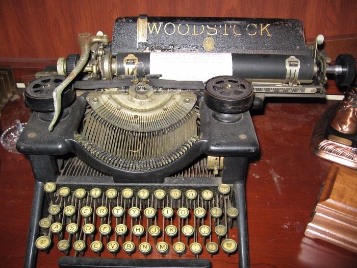Woodstock manual typewriter