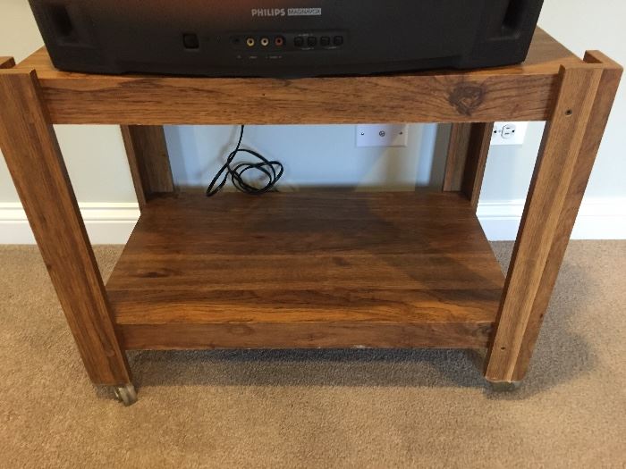 TV stand $20.00 LOT#
