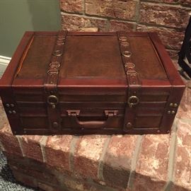Sold---Home Decour suitcase $30. **Buy it now PAYPAL**Lot#