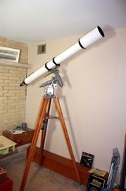 GOTO 4" Telescope with accessories and Shipping Crates