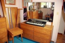 Conant Ball Bedroom Set