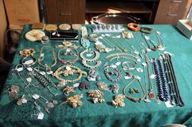 Fine & Costume Jewelry