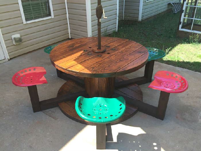 Spool Table Tractor Seats