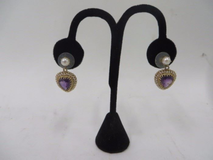 Pair of amethyst , gold and pearl earrings