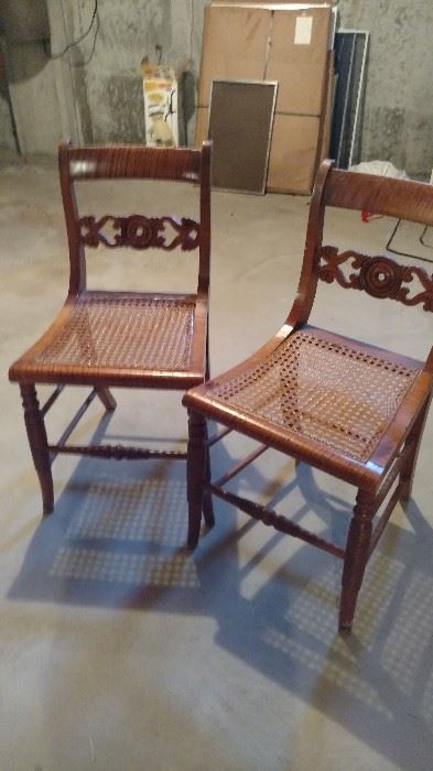 Set of dining chairs.