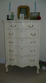 WHITE PAINTED CHEST VERY NICE COND.