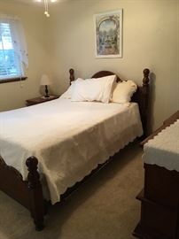 Four poster Queen Size bed and mattress
