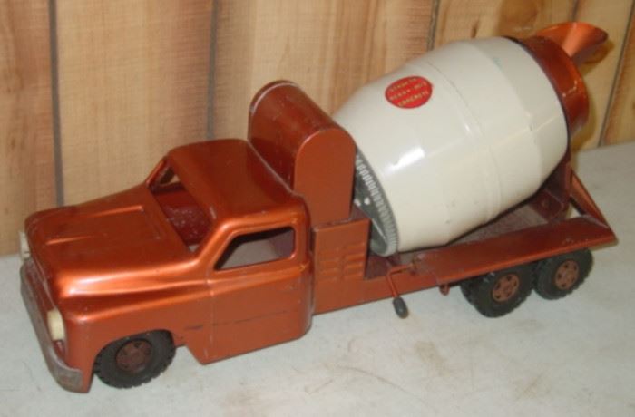 1950's Metal Structo Toy Concrete Mixer Truck
