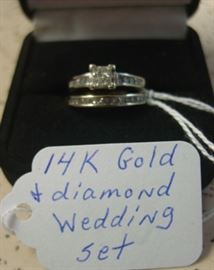 14K Gold & Diamond Wedding Set