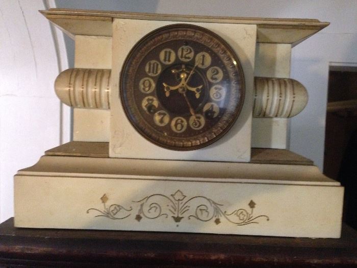 Antique Ansonia Mantle Clock
$400
