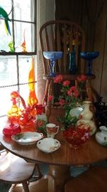 Oak pedestal kitchen table w/ 4 chairs