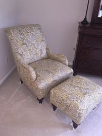 PAISLEY FLOWER ACCENT CHAIR WITH OTTOMAN