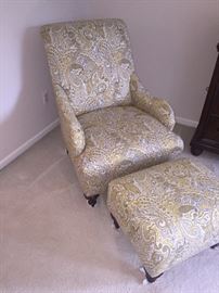 PAISLEY FLOWER ACCENT CHAIR WITH OTTOMAN