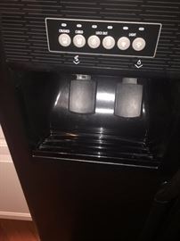 WHIRLPOOL 25 CU. FT. BLACK SIDE BY SIDE REFRIGERATOR