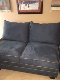 BLUE MICROFIBER SECTIONAL SOFA WITH RIGHT SIDE CHAISE LOUNGE