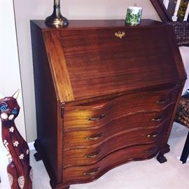 GORGEOUS MAHOGANY DESK / BUREAU WITH CLAW FEET