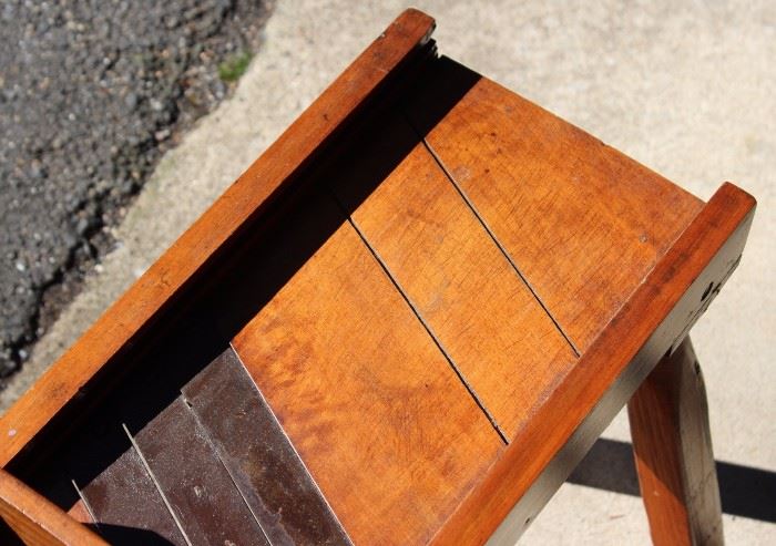 Antique Kraut Cutting Table

Well kept in a non-smoking home. Measures 20 1/2"t x 24 1/4"l x 11"w at the width of the feet. 