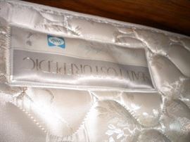 Sealy Posturepedic full