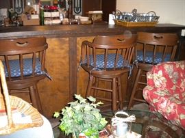 swivel bar stools