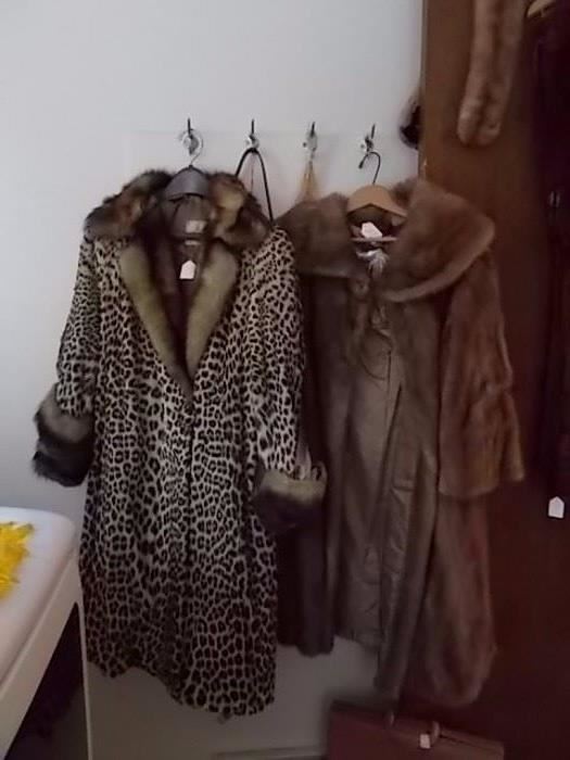 Leopard and some other kind of fur