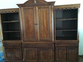 ENTERTAINMENT CENTER, BOOK SHELVES