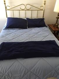 FULL SIZE BED
