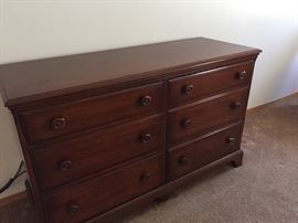 CHEST OF DRAWERS
