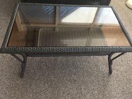 OUTDOOR FURNITURE COFFEE TABLE