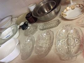 blue cornflower corning ware, mixing bowls