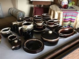 Pfaltzgraff brown drip dinnerware