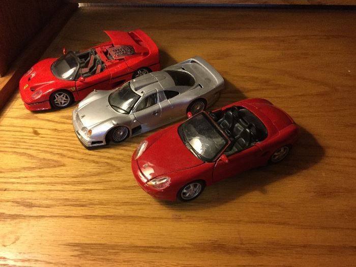 MAISTO Ferrari, Mercedes, Porsche