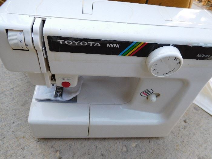 Vintage Toyota Sewing Machine