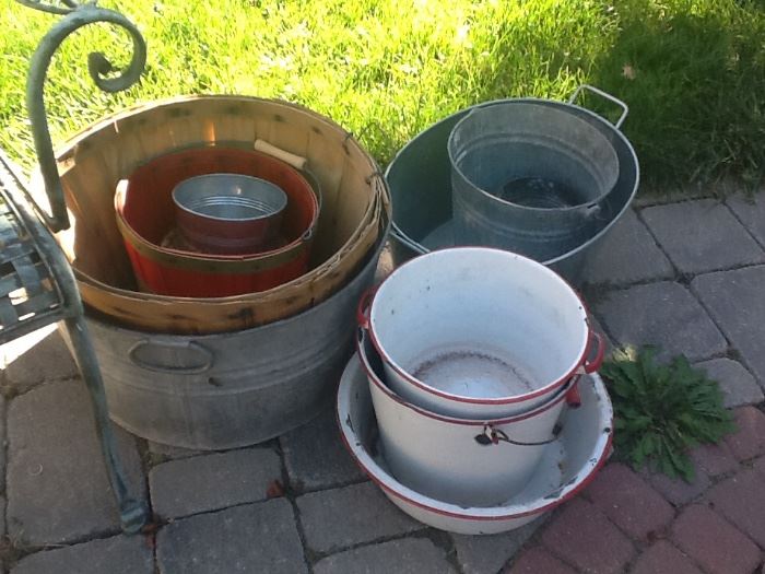 Vintage aluminum wash bins, Enamelware buckets and wash bin