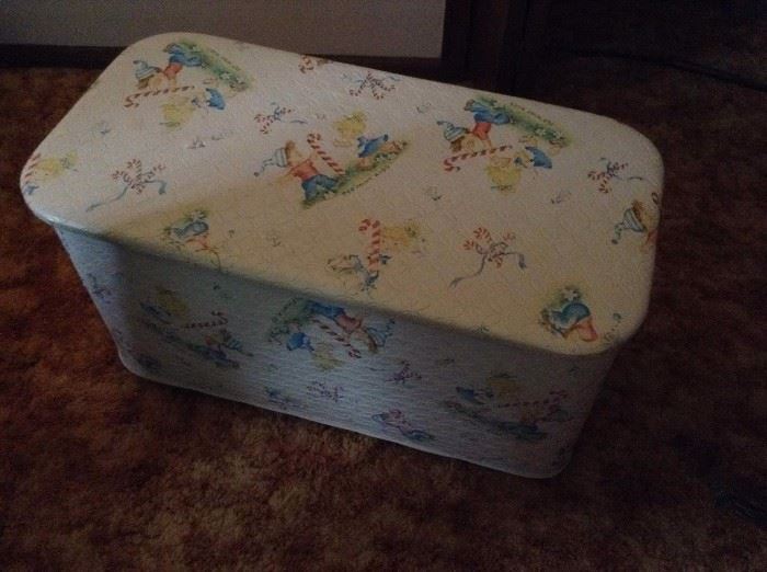 Floor padded toy chest.  Adorable kid pattern.