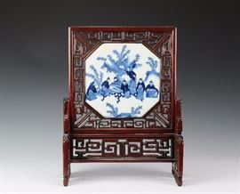 Lot 159 -Blue & White Table Screen