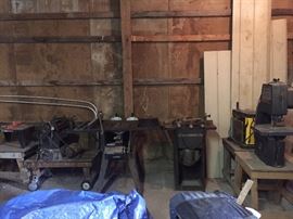 DEWALT 12" PLANER