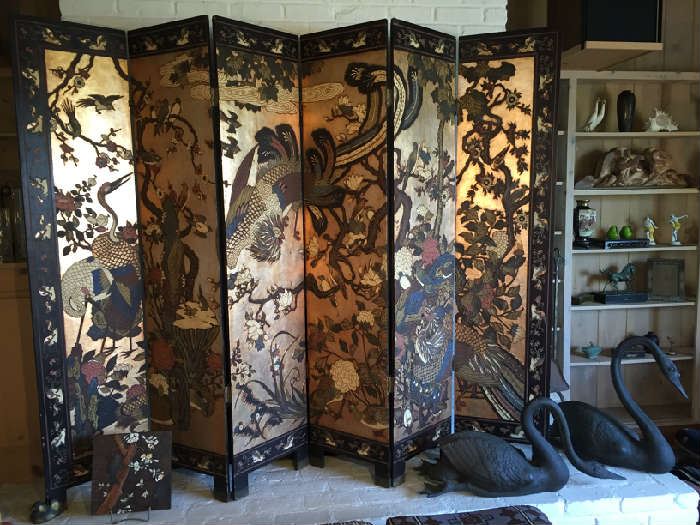Large painted and gilt Asian / Japanese 6 panel screen.
