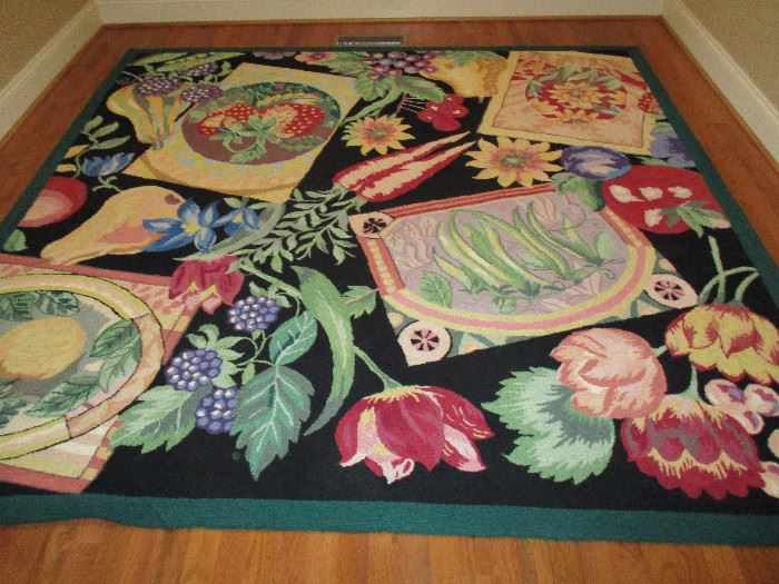 Area rug w/flowers 90x90