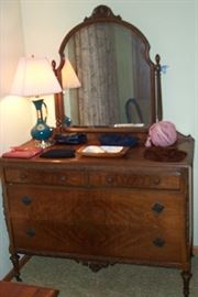 Dresser w/ mirror, vintage purses