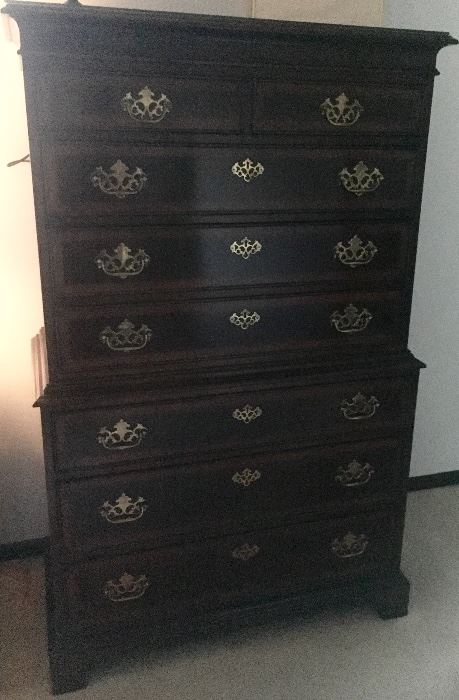 Drexel Tallboy chest of drawers / dresser